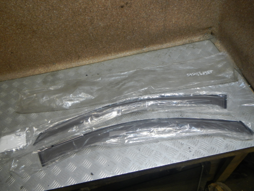 Фотография Ветровики, Hyundai (Хендэ)-TRAJET (00-08)