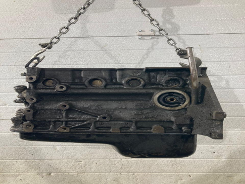 Фотография Блок двигателя, Daewoo (Дэу)-NEXIA (07-16)