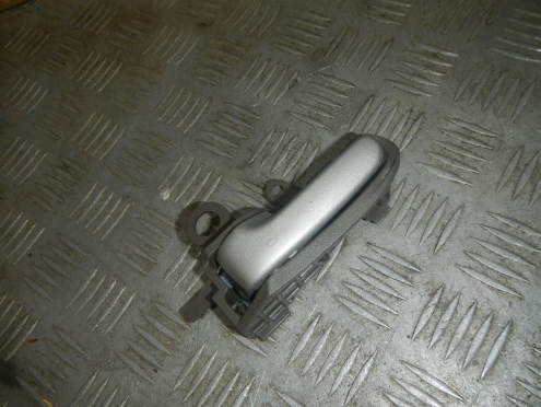 Фотография Ручка двери внутренняя левая, Toyota (Тойота)-PLATZ (99-05)