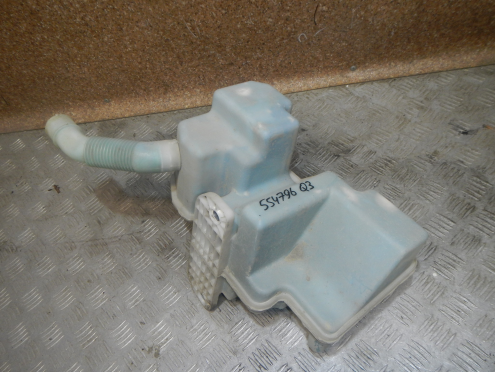 Фотография Бачок омывателя лобового стекла, Audi (Ауди)-Q3 (8U) (12-18)