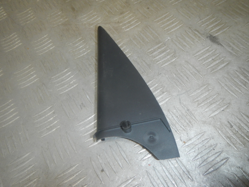 Фотография Уголок двери задней правой (внутренний), Audi (Ауди)-A1 (8X) (10-18)