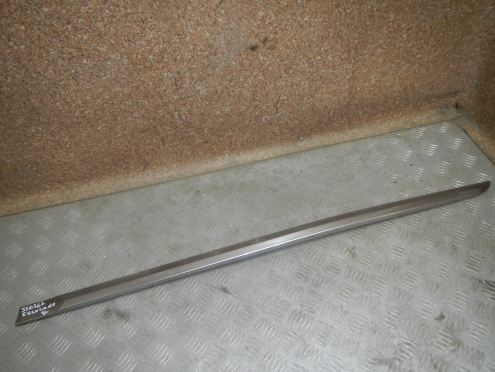 Фотография Молдинг двери задней левой, Cadillac (Кадиллак)-ESCALADE IV (15-19)