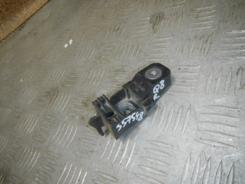 Фотография Кронштейн бампера переднего правый, Audi (Ауди)-Q8 (18-)