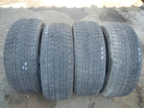 Фотография Комплект шин зимних