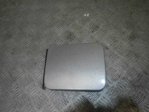 Фотография Лючок бензобака, Nissan (Ниссан)-SKYLINE (01-)