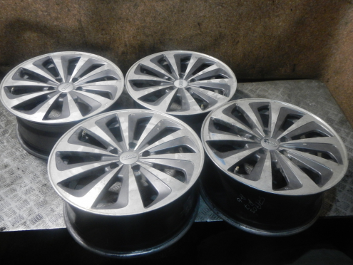 Фотография Комплект дисков литых