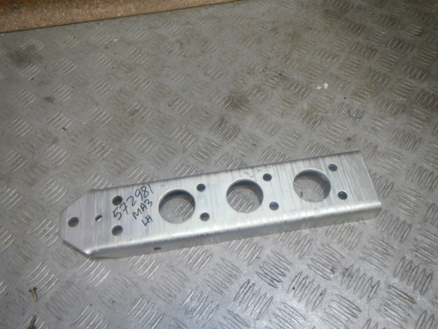 Фотография Кронштейн накладки порога, ГРУЗОВЫЕ АВТОМОБИЛИ-МАЗ 6312