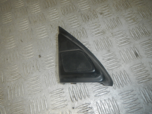 Фотография Уголок двери передней левой (внутренний), Volvo (Вольво)-C30 (06-)