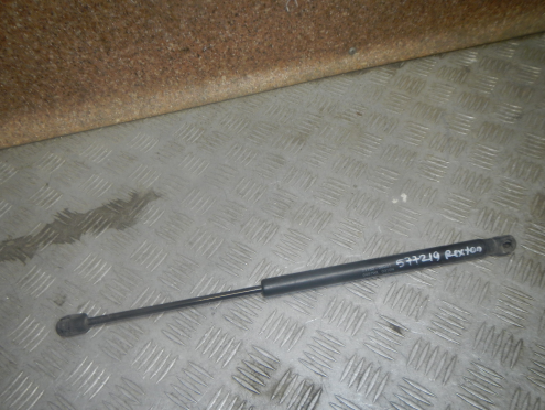 Фотография Амортизатор капота, SsangYong (Сангйонг)-REXTON II (07-)