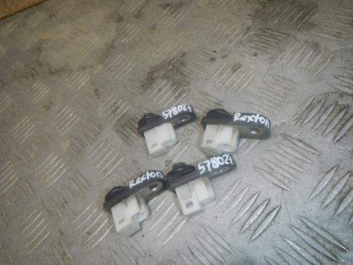 Фотография Выключатель концевой, SsangYong (Сангйонг)-REXTON II (07-)