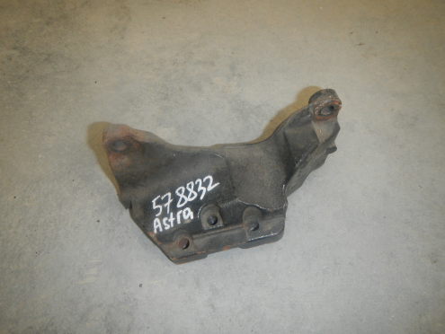 Фотография Кронштейн двигателя правый, Opel (Опель)-ZAFIRA B (05-)