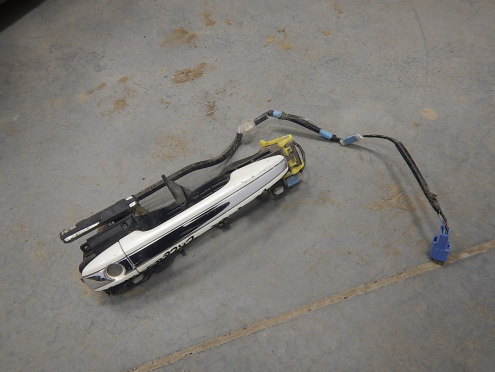 Фотография Ручка двери передней правой (наружняя), Toyota (Тойота)-CROWN S200 (08-12)