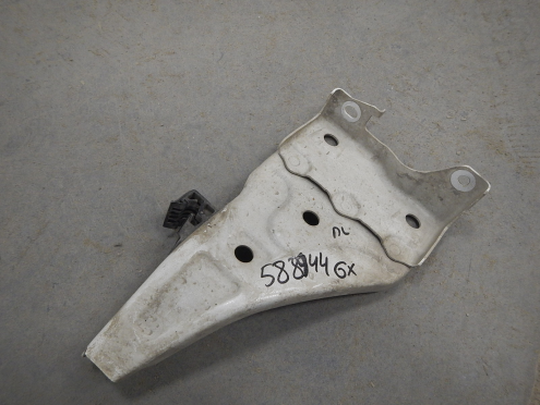 Фотография Кронштейн крепления крыла, Lexus (Лексус)-GX (09-20)