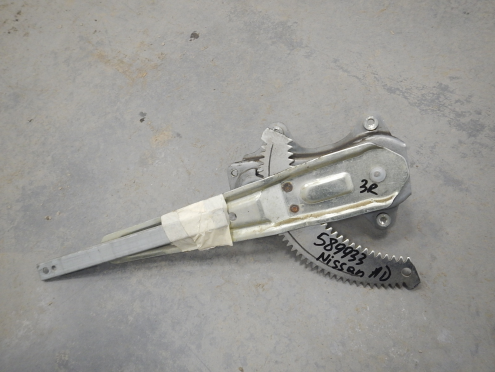 Фотография Стеклоподъемник механ.задний правый, Nissan (Ниссан)-AD (06-)