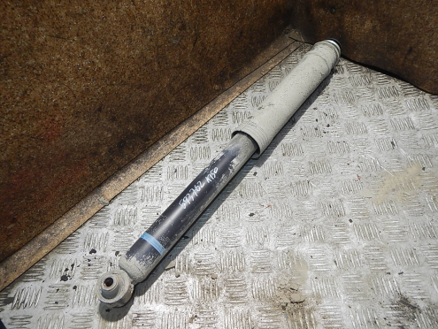 Фотография Амортизатор задний, Toyota (Тойота)-COROLLA 150 (06-)