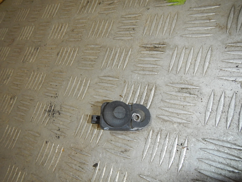 Фотография Выключатель концевой, Nissan (Ниссан)-PRIMERA P12E (02-)