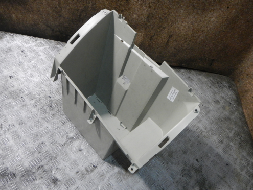 Фотография Бардачок, Nissan (Ниссан)-MICRA (K12E) (02-)