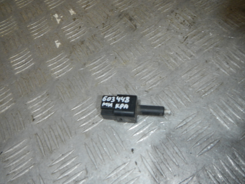 Фотография Датчик включения стопсигнала, Nissan (Ниссан)-MICRA (K12E) (02-)