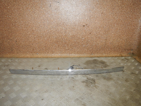 Фотография Накладка двери багажника, Toyota (Тойота)-WISH (03-09)