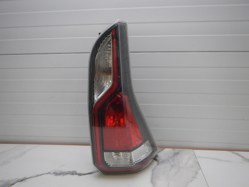 Фотография Фонарь задний правый, Nissan (Ниссан)-SERENA (10-16)