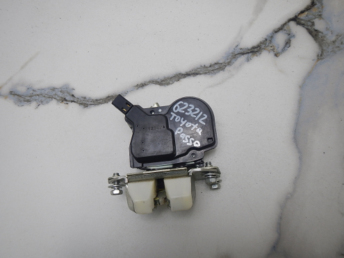 Фотография Замок багажника, Toyota (Тойота)-PASSO (04-)