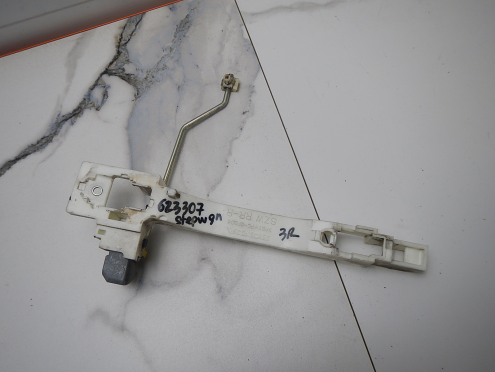 Фотография Кронштейн ручки, Honda (Хонда)-STEPWGN (04-09)