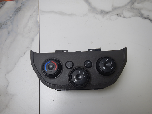 Фотография Блок управления климатической установкой, Chevrolet (Шевроле)-COBALT (11-)