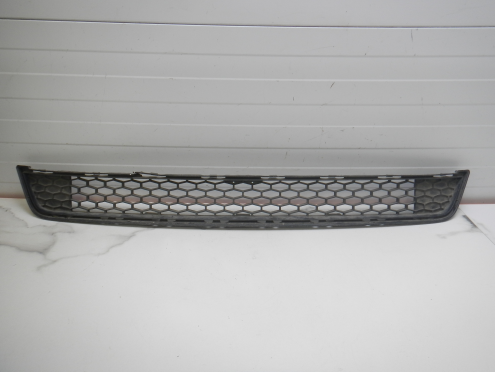 Фотография Решетка переднего бампера центральная, Honda (Хонда)-PILOT (08-15)