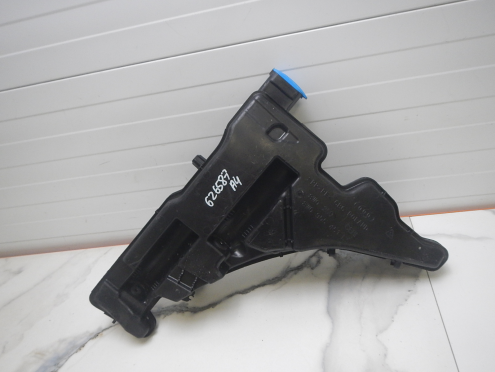 Фотография Бачок омывателя лобового стекла, Audi (Ауди)-A4 (B9) (15-)