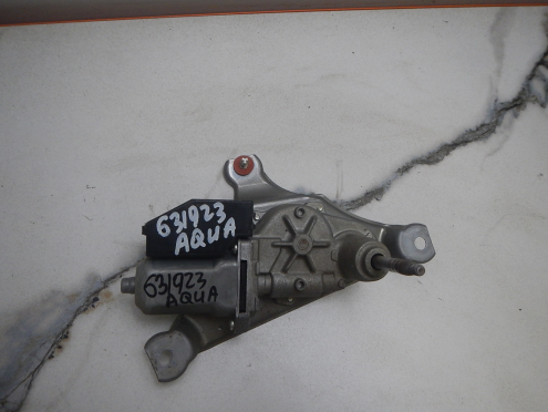 Фотография Моторчик стеклоочистителя задний, Toyota (Тойота)-AQUA (11-21)