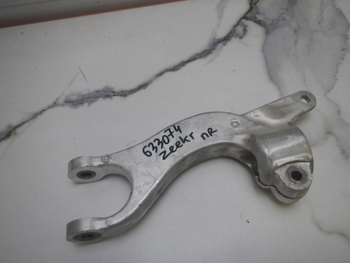 Фотография Кронштейн рычага, Zeekr (Зикр)-001 (21-)