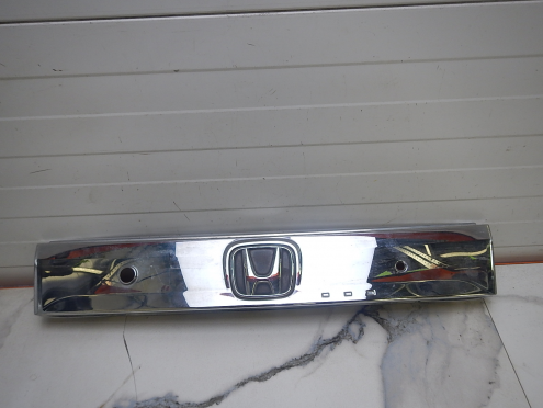 Фотография Накладка двери багажника, Honda (Хонда)-N-WGN (13-19)