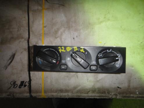 Фотография Блок управления климатической установкой, Mitsubishi (Митсубиси)-CARISMA (00-03)