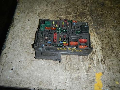 Фотография Блок предохранителей, BMW (БМВ)-1 (E82, E88) (04-13)