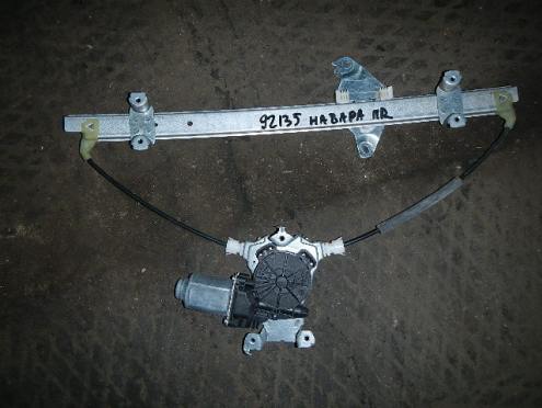 Фотография Стеклоподъемник электр.передний правый, Nissan (Ниссан)-NAVARA (D40) (05-)