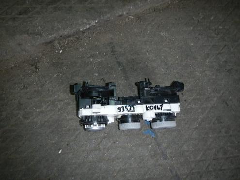 Фотография Блок управления климатической установкой, Mitsubishi (Митсубиси)-COLT (Z3) (04-)